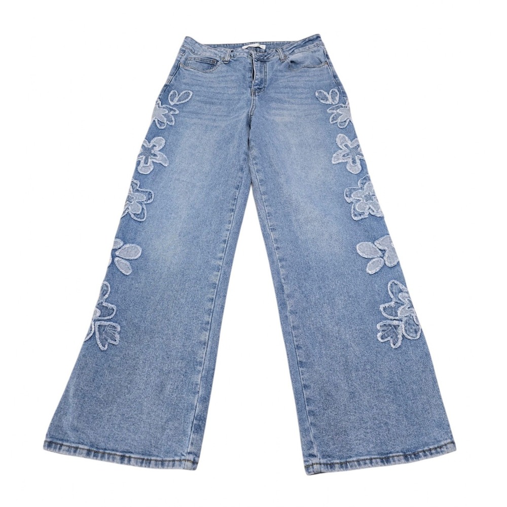 Altar'd State Light Wash Floral Applique Wide Leg Jeans Blue Size 31 Boho